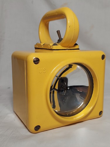 Navy ship signal lantern - signal,